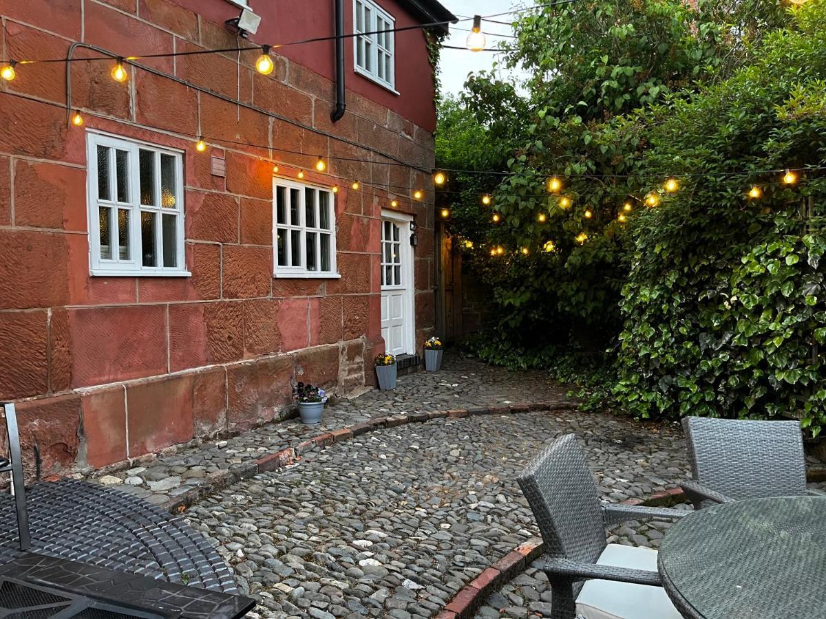 Pear Tree Cottage Courtyard Shrewsbury Kültér fotó